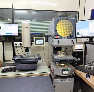 Profile projector and Vision Inspection Machine