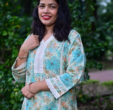 tranquil-teal-bloom-floral-printed-roman-silk-kurta-set-for-casual-wear-closeup