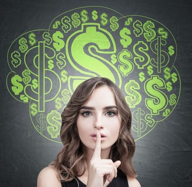 imagem de uma jovem mulher pedindo silencio