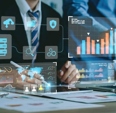 executivo trabalhando com seu computador analisando gráficos