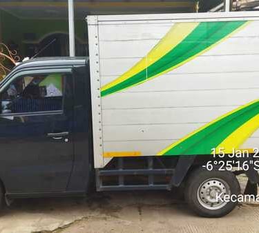 sewa  mobil box depok