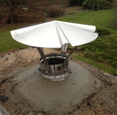 solin de cheminée, reflection dessus de cheminée, fuite ou inflitration d'eau sortie de toit