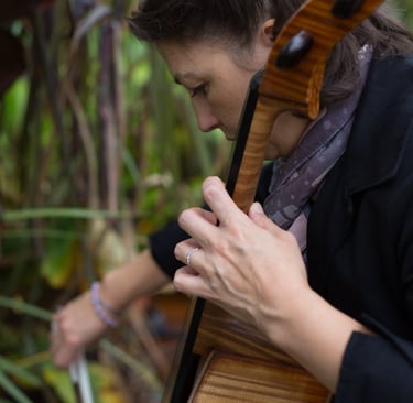 Lara au violoncelle