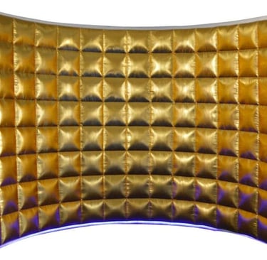 gold inflatable photo background