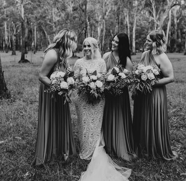 bridesmaid bridesmaid bridesmaid bridesmaid bridesmaid bride