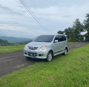 jual mobil toyota avanza 1300G tahun 2011