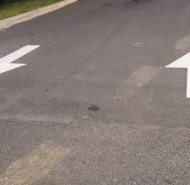 directional arrows for asphalt