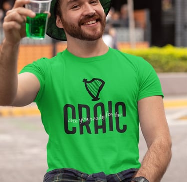 Man wearing a 'craic' t-shirt from www.clickncollecte.co.uk