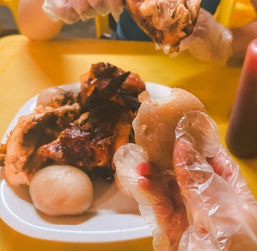 Chicken and potatoes, Comuna 13 in Medellin