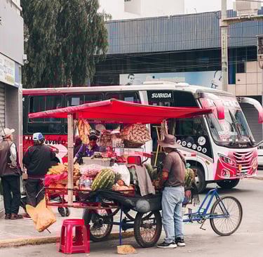 Street vendor in Trujillo