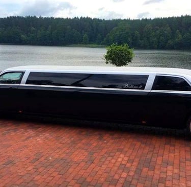 Chrysler 300C Bentley style limuzinas