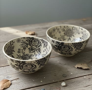 2 ceramic bowls with underglaze transfer flowers