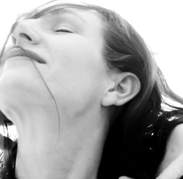 black and white photo of Jennadea