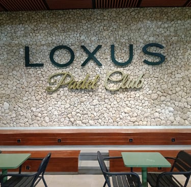 Huruf timbul stainless Loxus Padel Club Ciangsana karya Angel Family Laser.jpg