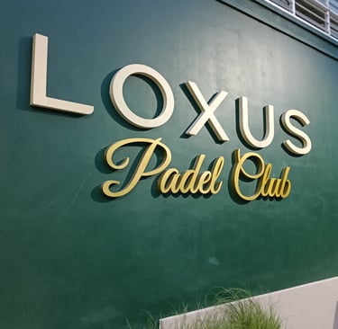 Huruf timbul stainless Loxus Padel Club Ciangsana karya Angel Family Laser.jpg