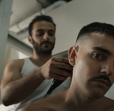 Moise y Clio - En el saco (Videoclip)