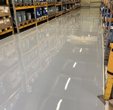 Epoxy lantai menggunakan pasir silika