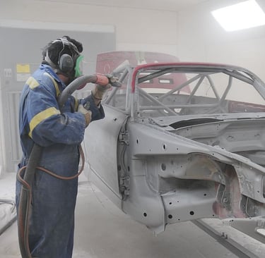 Sandblasting mobil memakai pasir silika
