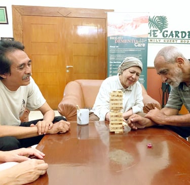 Perbedaan Panti Jompo dan Dementia Care Facility: Apa yang Perlu Anda Tahu?