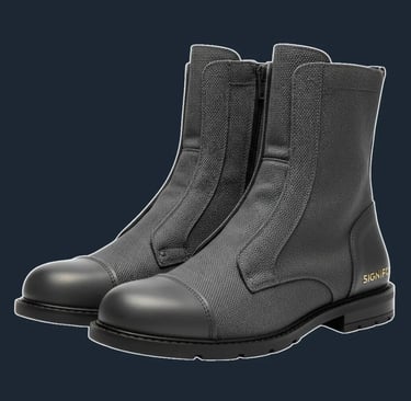 epasang sepatu boot "Stealth Sentinel" Signifo abu-abu dengan resleting.