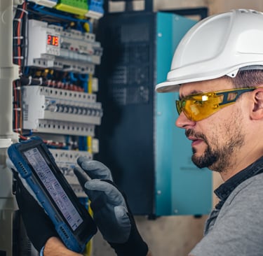 Zed Elektrik Mühendislik ofisi ve profesyonel mühendislik ekibiyle güvenli ve kaliteli projelere imz