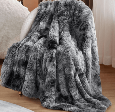 Fleece cozy blanket for home or travel