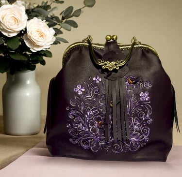 #theroobindery DDCA Bespoke Embroidery Handbag