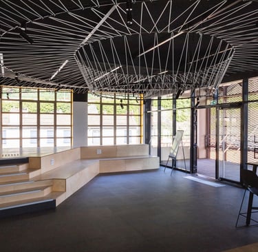 Hall d'entrée aménagé lieu de travail, espaces collaboratifs de qualité, sur-mesure