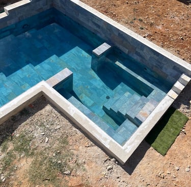 Création terminer d'une piscine sur mus