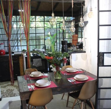Sala e cozinha - Refúgio do Sagrado, Moreré