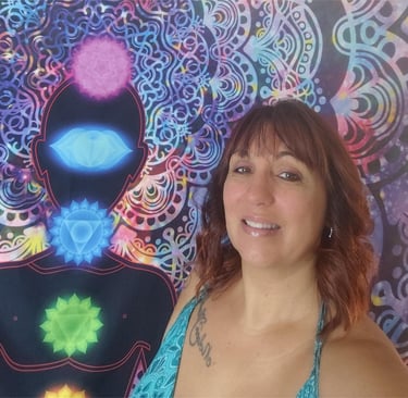 Karine Auvitu, praticienne en soins énergétiques holistiques à Montluçon.