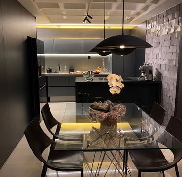 imagem de uma cozinha sofisticada e equipada com equipamentos seguindo o estilo