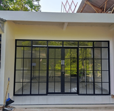 <img src="pintu-aluminium.jpg" alt="Pintu Aluminium Minimalis Kuat dan Tahan Lama - Dzalfa Jaya Alum