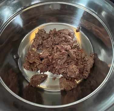 Close up of the Edgard Cooper tinned Lamb & Beef for texture