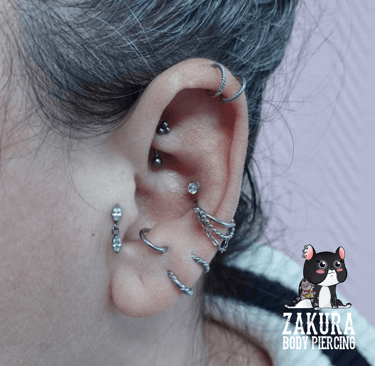 piercing à pau rook helix vertical double conch anti-tragus