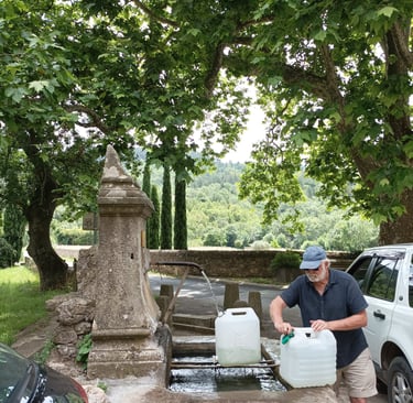 Water still flows at the Gourgas fontaine