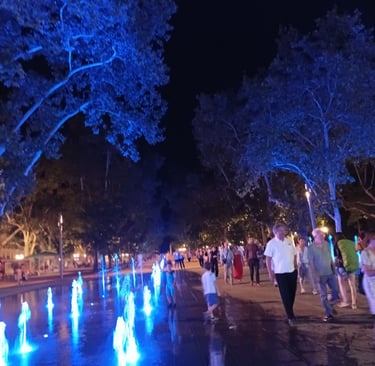 The Boulevard Charles de Gaulle at night