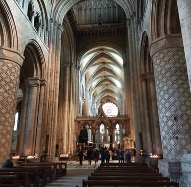 The beautiful columns and Norman arches of Durham Cathedral