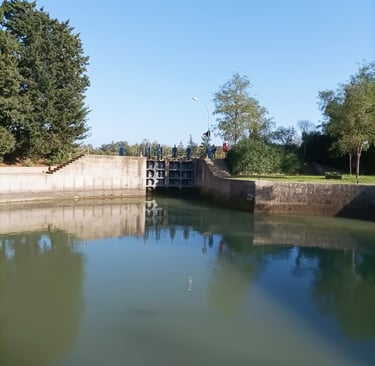 The round lock at Agde