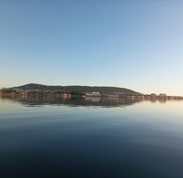 The étang was like a mill pond