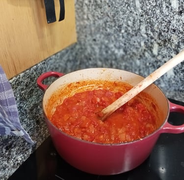 Tomato sauce reducing on the stove