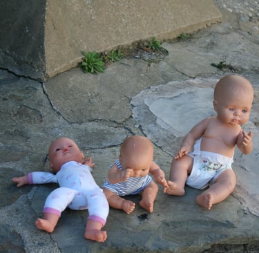 Spotted , abandoned in a Spanish alley.