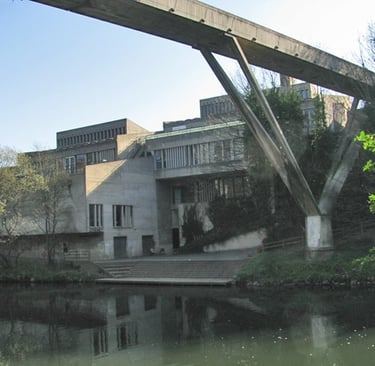 Dunellm House and Kingsgate Bridge