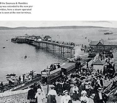 The tram departs Mumbes Head