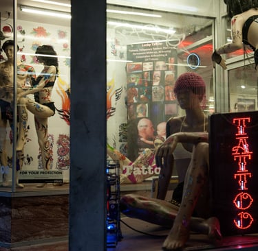 Boutique de tatouages sur Ocean Drive à Miami, Floride, USA