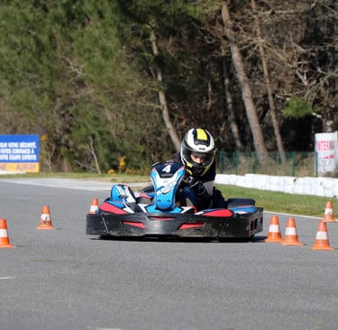Ty Bayon - Activités pour vos P'tits Loups - Karting à Ploemel