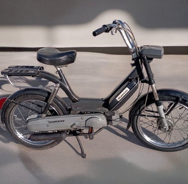 1975 Piaggio Bravo Moped