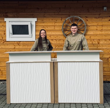 Mobilus baras renginiams po atviru dangumi – baro nuoma sodyboje.