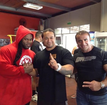 American Bodybuilder Kai Greene, Polynesian tattoo artist Carl Cocker Brisbane, Gold Coast Australia