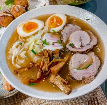 Neko Bento & Ramen | © Cookingwiththehamster